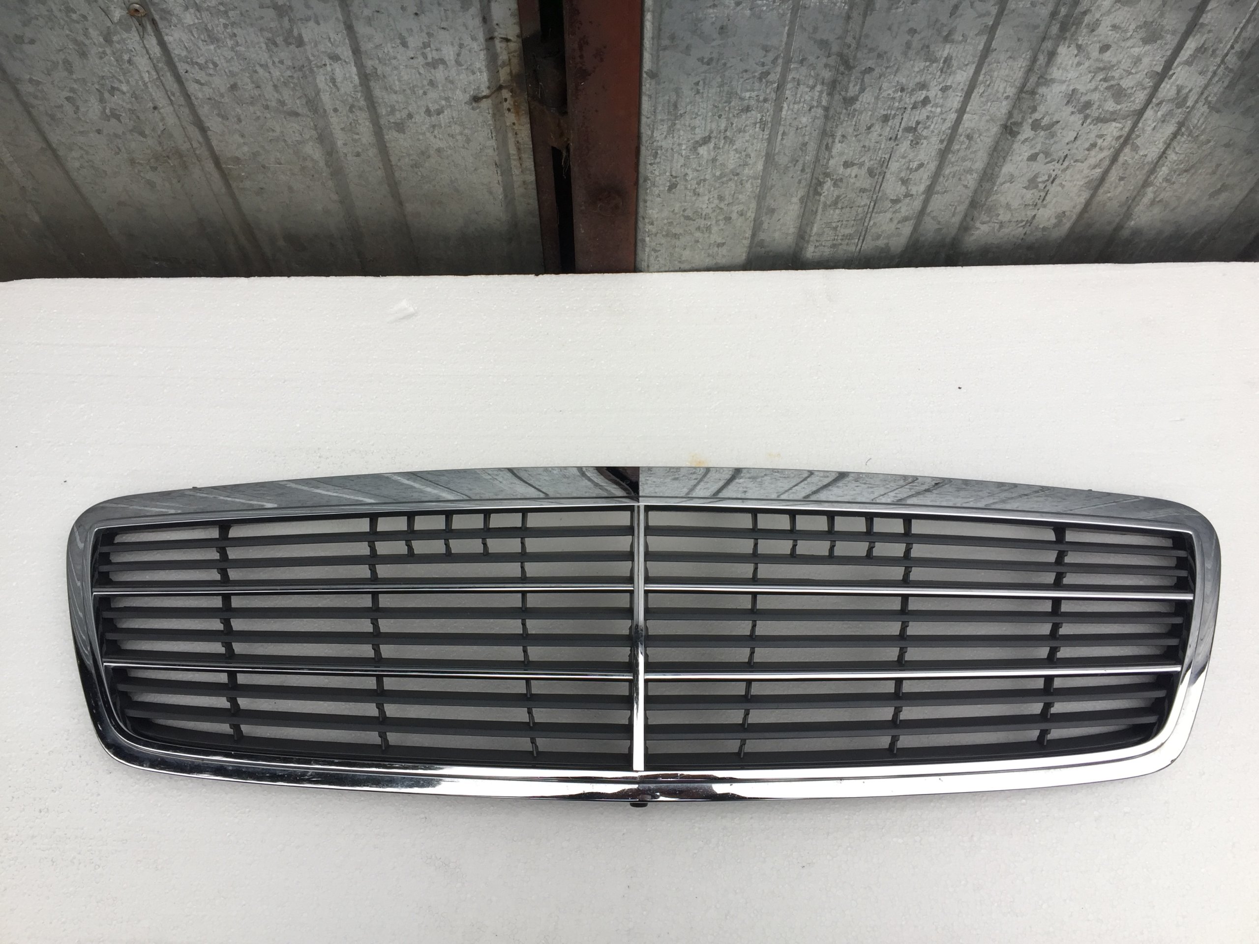 Kühlergrill Mercedes-Benz C-Klasse W203 FRONTGRILL Kühlergitter